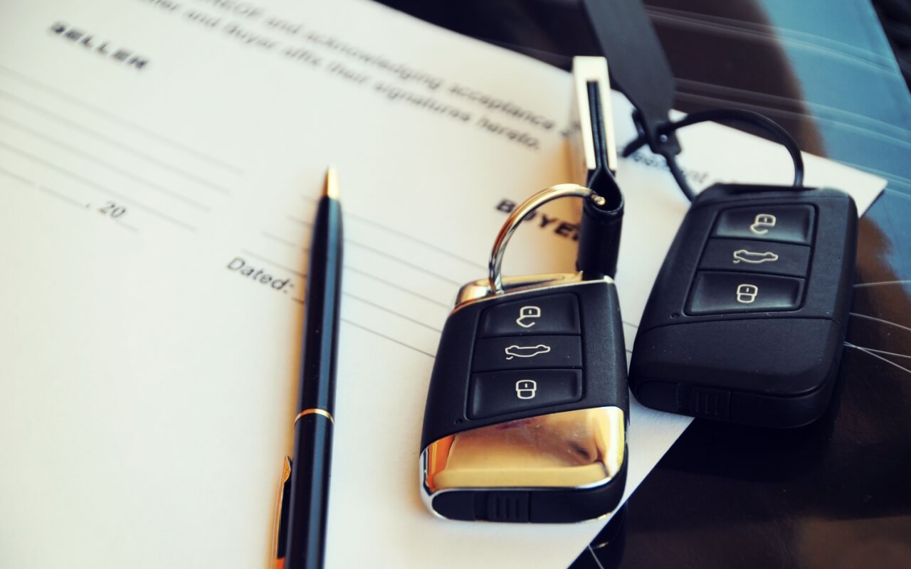 Chei de masini si contract